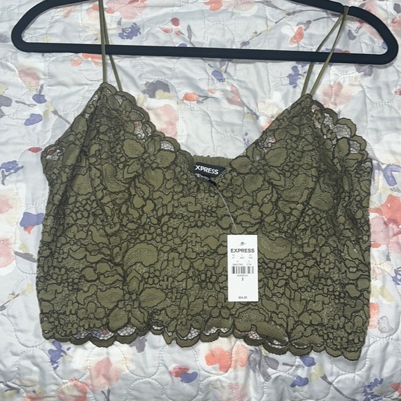 Express Tops - Express crop top NWT